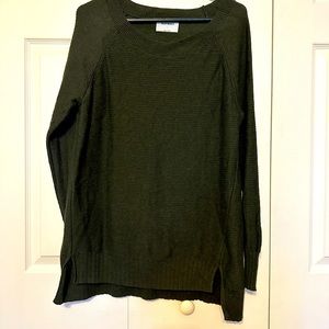 Old Navy army green sweater